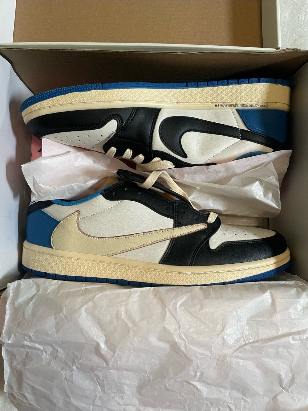 Travis scott fragments size 10